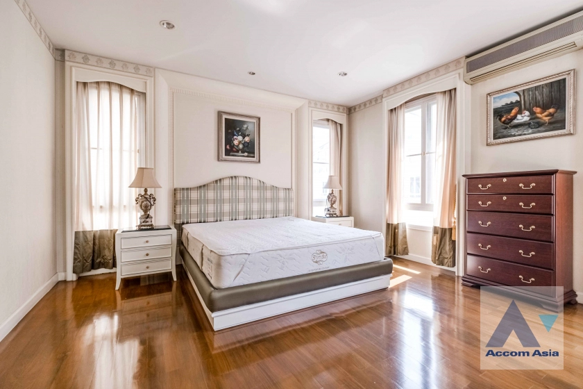 15  4 br Townhouse for rent and sale in Rama 3 ,Bangkok BTS Saphan Taksin at Set by the River AA33524