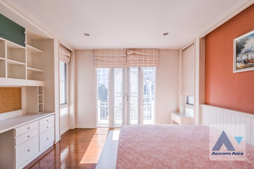 27  4 br Townhouse for rent and sale in Rama 3 ,Bangkok BTS Saphan Taksin at Set by the River AA33524