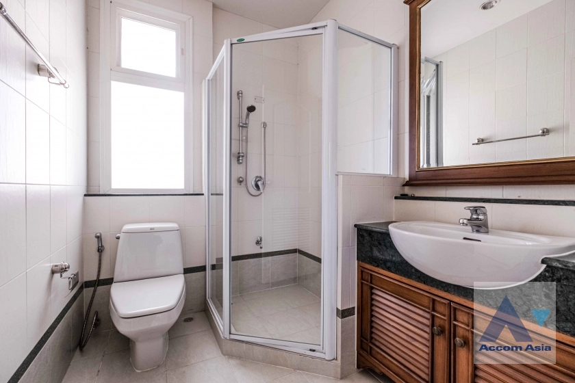 29  4 br Townhouse for rent and sale in Rama 3 ,Bangkok BTS Saphan Taksin at Set by the River AA33524