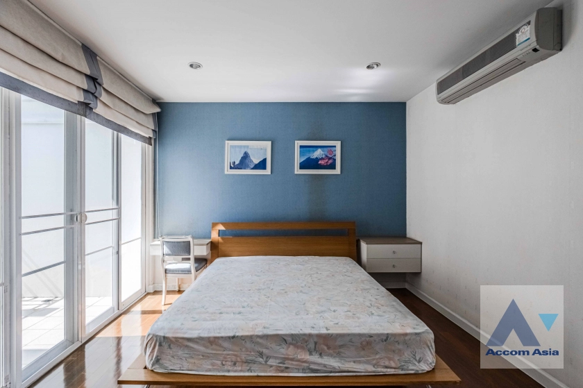 30  4 br Townhouse for rent and sale in Rama 3 ,Bangkok BTS Saphan Taksin at Set by the River AA33524