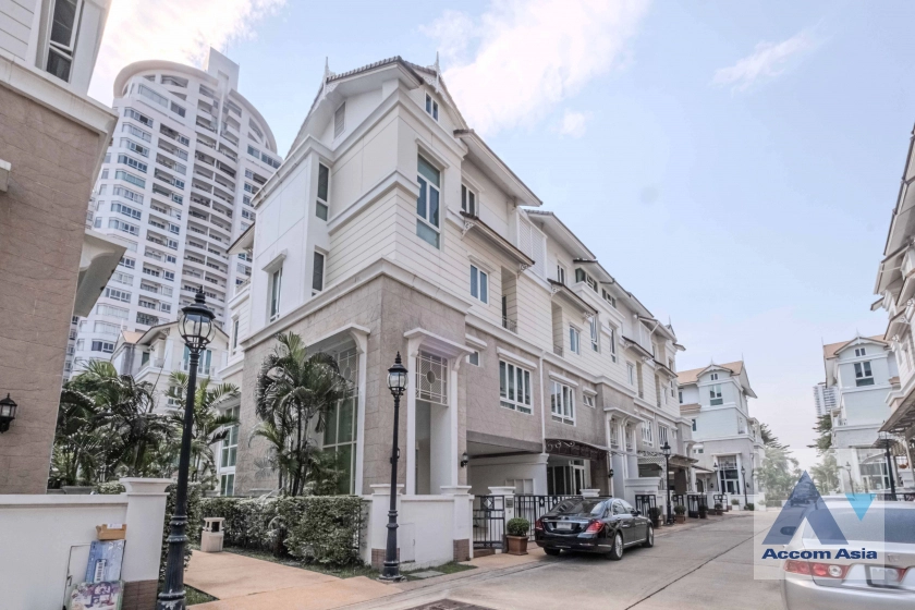 35  4 br Townhouse for rent and sale in Rama 3 ,Bangkok BTS Saphan Taksin at Set by the River AA33524