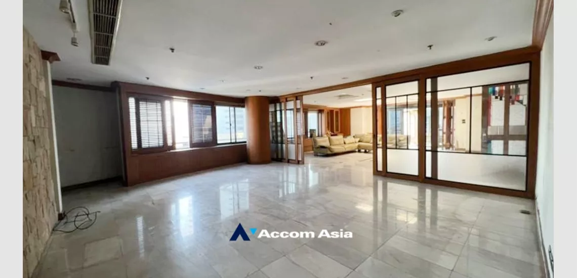  1  4 br Condominium For Sale in Sukhumvit ,Bangkok BTS Thong Lo at Moon Tower AA33531