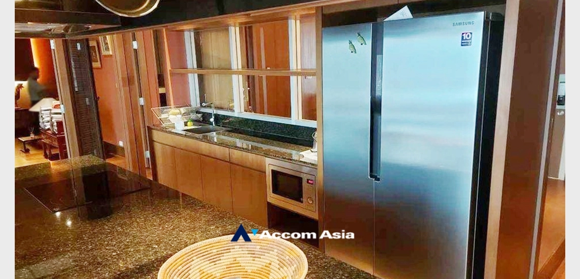 5  2 br Condominium For Sale in Charoen Nakhon ,Bangkok BTS Krung Thon Buri at Baan Sathorn Chaophraya AA33534