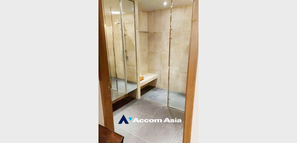 7  2 br Condominium For Sale in Charoen Nakhon ,Bangkok BTS Krung Thon Buri at Baan Sathorn Chaophraya AA33534