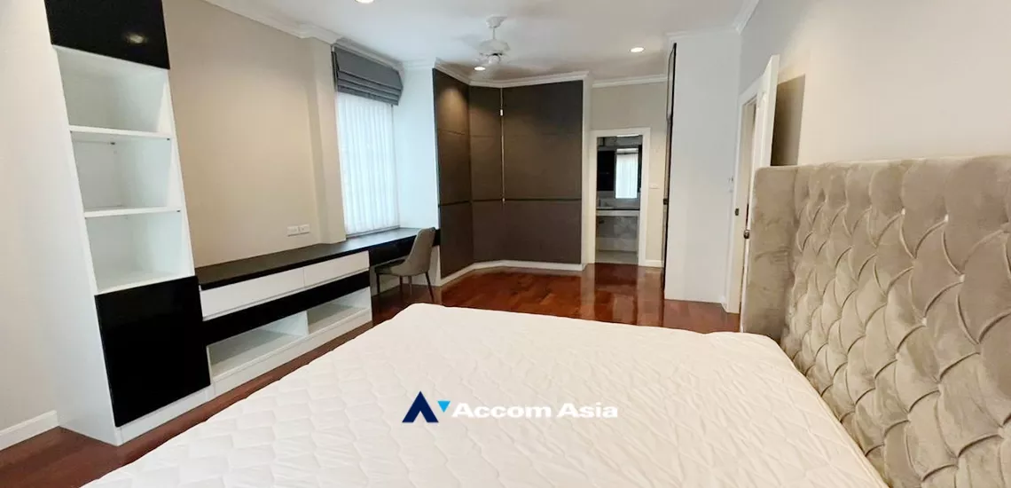 13  4 br House For Rent in Bangna ,Bangkok  at Fantasia Villa 4 AA33539