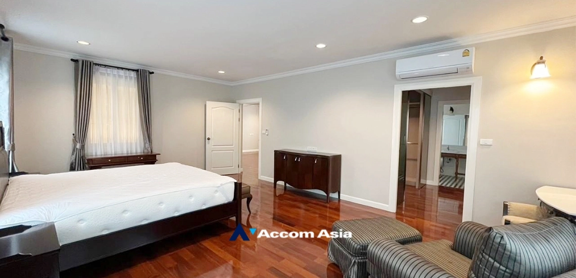 17  4 br House For Rent in Bang Na ,Bangkok  at Fantasia Villa 4 AA33539