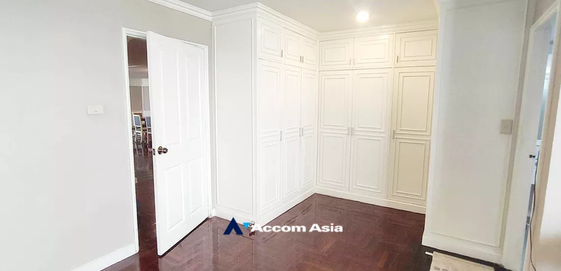 8  3 br Apartment For Rent in Sukhumvit ,Bangkok BTS Ekkamai at Ideal Place For Big Families AA33540