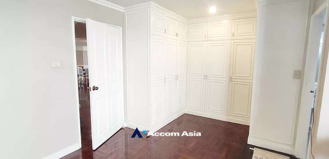 8  3 br Apartment For Rent in Sukhumvit ,Bangkok BTS Ekkamai at Ideal Place For Big Famlilies AA33540