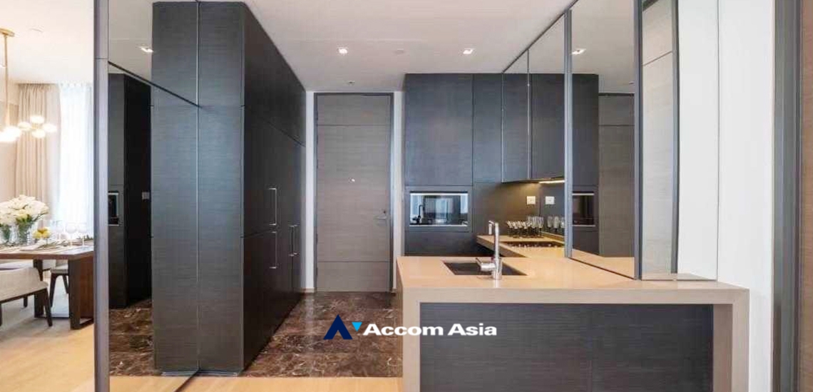 unit 2 Bedrooms  Condominium For Rent in Ploenchit, Bangkok  near BTS Chitlom (AA33544)