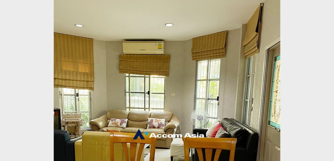  1  4 br Townhouse For Sale in charoenkrung ,Bangkok  AA33547