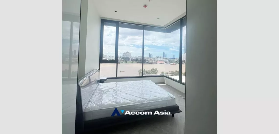  2 Bedrooms  Condominium For Sale in Charoennakorn, Bangkok  near BTS Krung Thon Buri (AA33548)