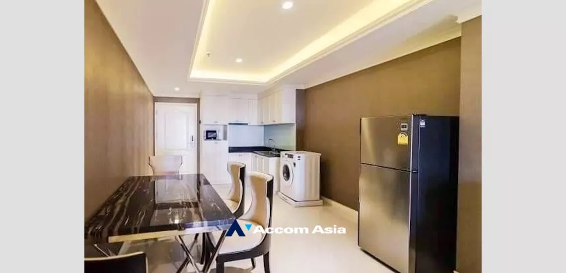 unit 1 Bedroom  Condominium For Sale in Silom, Bangkok  near BTS Surasak (AA33554)