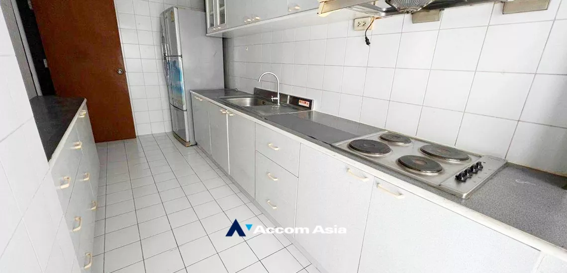 unit 3 Bedrooms  Condominium For Rent in Sukhumvit, Bangkok  near BTS Thong Lo (AA33556)