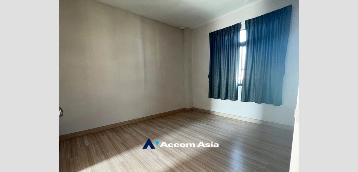 11  3 br Townhouse for rent and sale in Rama 3 ,Bangkok  at Up town AA33560