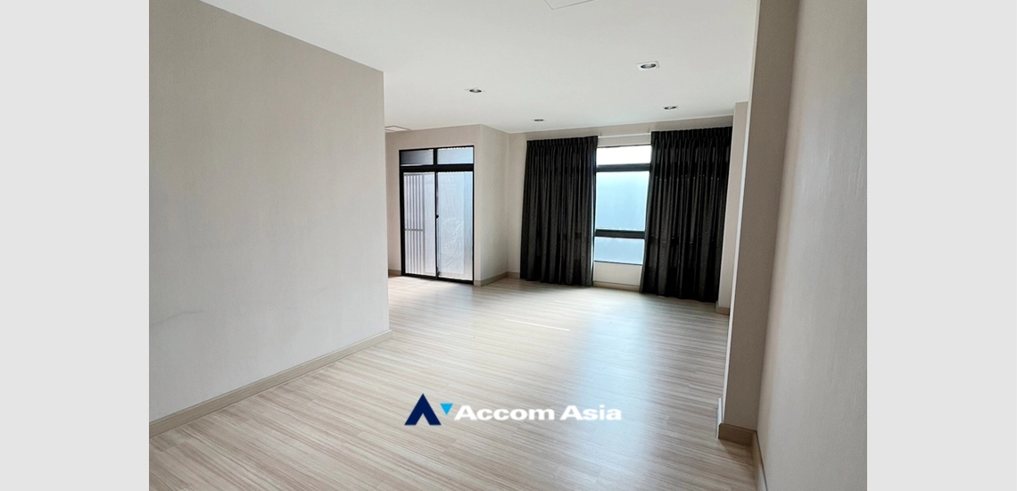 10  3 br Townhouse for rent and sale in Rama 3 ,Bangkok  at Up town AA33560