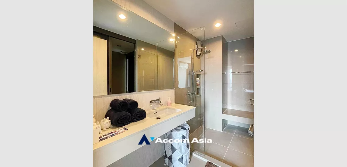 5  1 br Condominium for rent and sale in Sukhumvit ,Bangkok BTS Ekkamai at Rhythm Sukhumvit 42 AA33565