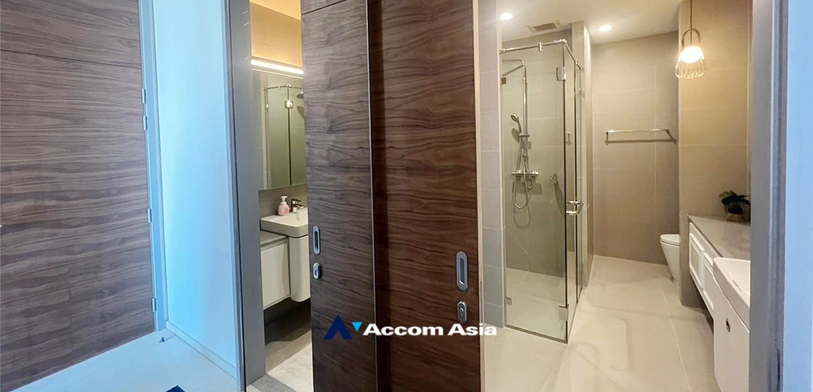 8  1 br Condominium For Sale in Ploenchit ,Bangkok BTS Ploenchit at Noble Ploenchit AA33570