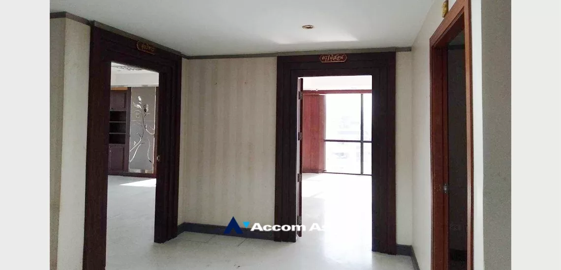 10  Office Space For Rent in Sukhumvit ,Bangkok BTS Asok at Time Square Building AA33584