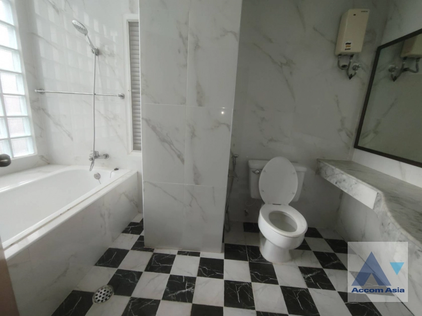 11  2 br Condominium For Rent in Sukhumvit ,Bangkok BTS Asok - MRT Sukhumvit at Le Premier I AA33597