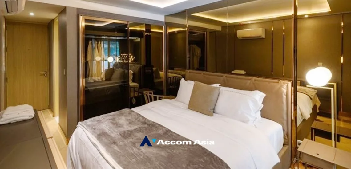 Duplex Condo |  2 Bedrooms  Condominium For Sale in Sukhumvit, Bangkok  near BTS Phrom Phong (AA33609)
