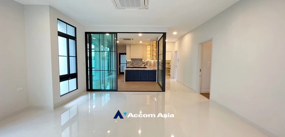 11  5 br House for rent and sale in Latkrabang ,Bangkok ARL Ban Thap Chang at Nantawan Rama 9 New Krungthepkreetha AA33612