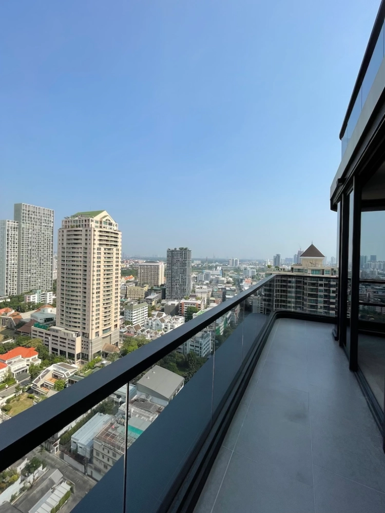 11  2 br Condominium For Sale in Sathorn ,Bangkok BTS Chong Nonsi at The Reserve Sathorn AA33635