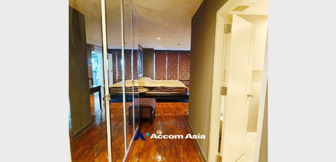 10  2 br Condominium for rent and sale in Silom ,Bangkok BTS Surasak at Nusa State Tower AA33637
