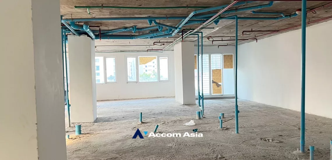  1  Condominium For Sale in Sukhumvit ,Bangkok BTS Asok - MRT Sukhumvit at 15 Sukhumvit Residences AA33656