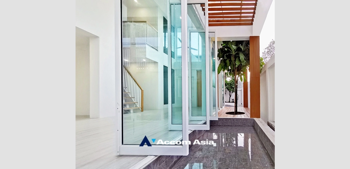  1  5 br House for rent and sale in Pattanakarn ,Bangkok BTS On Nut AA33659