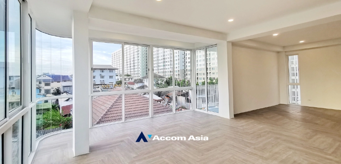9  5 br House for rent and sale in Pattanakarn ,Bangkok BTS On Nut AA33659