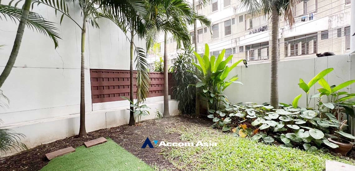 14  2 br Apartment for rent and sale in Sathorn ,Bangkok MRT Lumphini at Cozy and Convenient Apartment Near Garden Intl AA33682