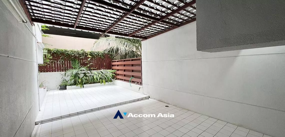 10  2 br Apartment For Rent in Sathorn ,Bangkok MRT Lumphini at Living with natural AA33682