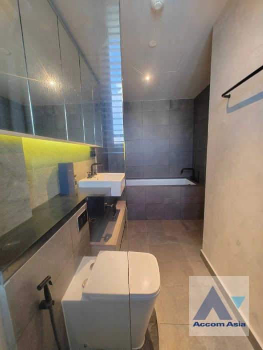 10  3 br Condominium for rent and sale in Sukhumvit ,Bangkok MRT Phetchaburi at The Lofts Asoke AA33688