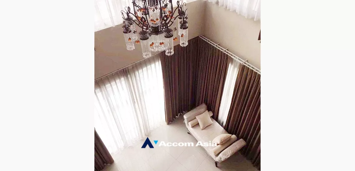 Duplex Condo, Penthouse | Baan Rajprasong Condominium  4 Bedroom for Sale & Rent BTS Ratchadamri in Ploenchit Bangkok