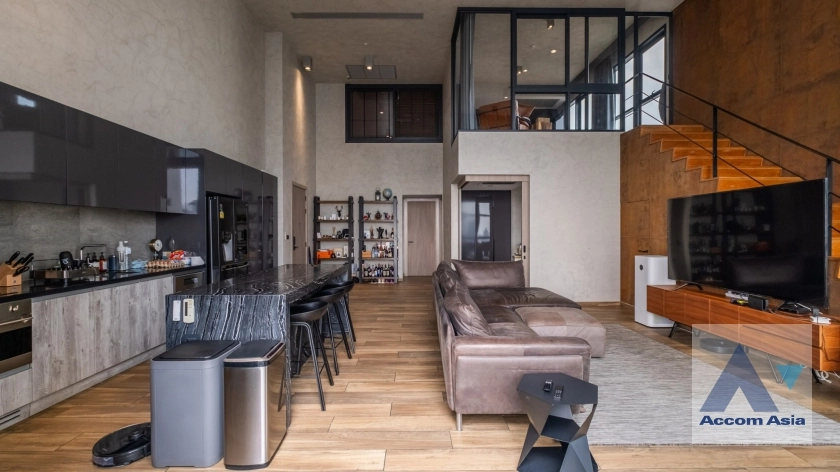 8  3 br Condominium for rent and sale in Sukhumvit ,Bangkok MRT Phetchaburi at The Lofts Asoke AA33698