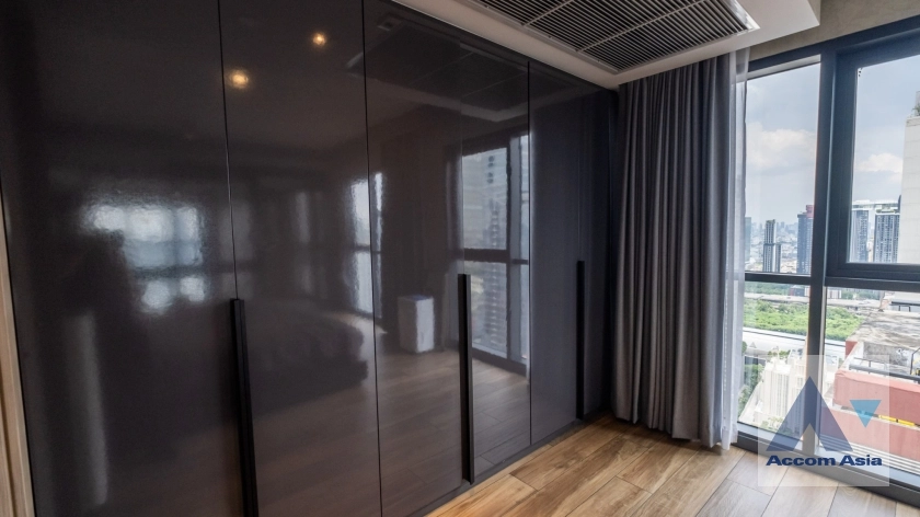 34  3 br Condominium for rent and sale in Sukhumvit ,Bangkok MRT Phetchaburi at The Lofts Asoke AA33698