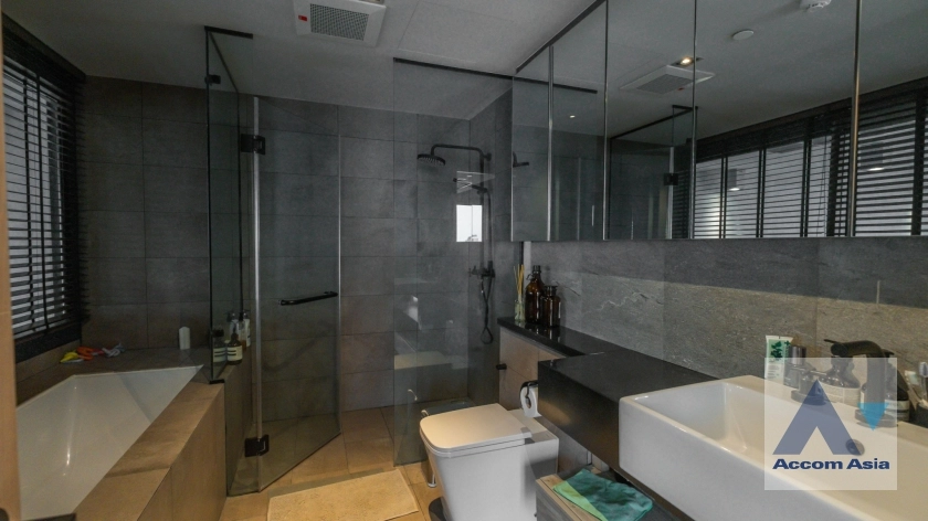 33  3 br Condominium for rent and sale in Sukhumvit ,Bangkok MRT Phetchaburi at The Lofts Asoke AA33698