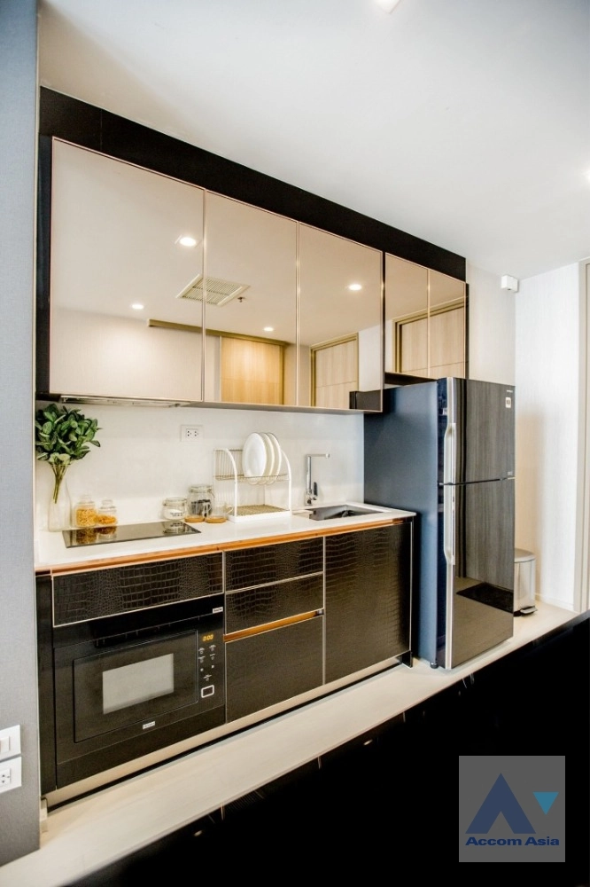 4  2 br Condominium for rent and sale in Ploenchit ,Bangkok BTS Ploenchit at Noble Ploenchit AA33699