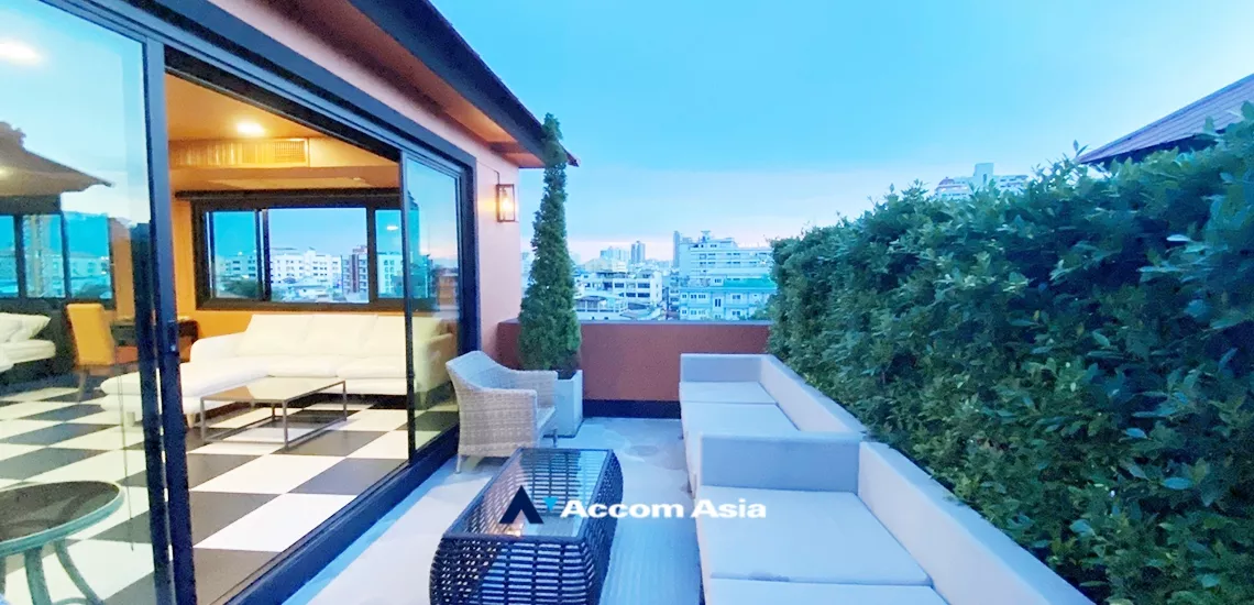 unit 1 Bedroom  Apartment For Rent in Sathorn, Bangkok  near MRT Lumphini (AA33710)