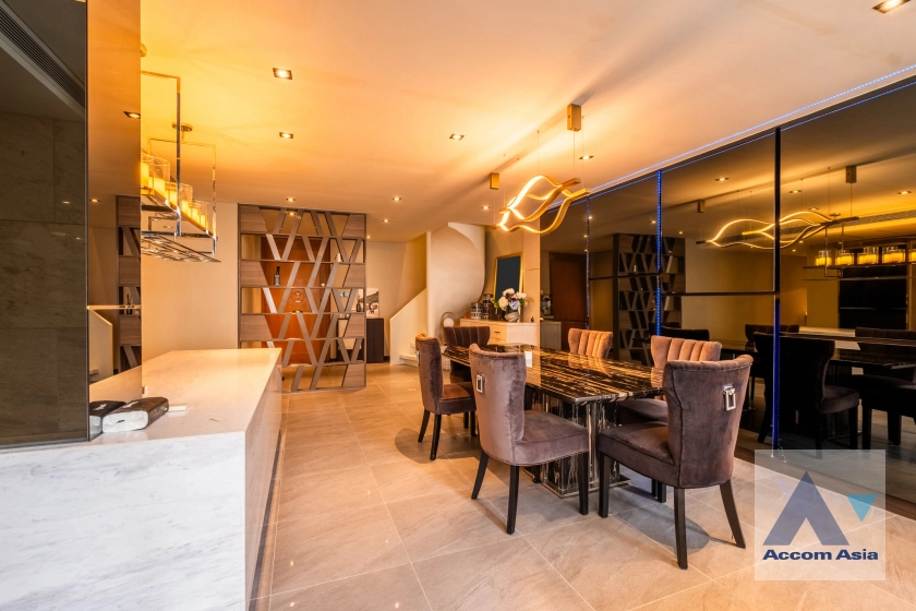  1  1 br Condominium For Sale in Sukhumvit ,Bangkok BTS Phrom Phong at The Emporio Place AA33713