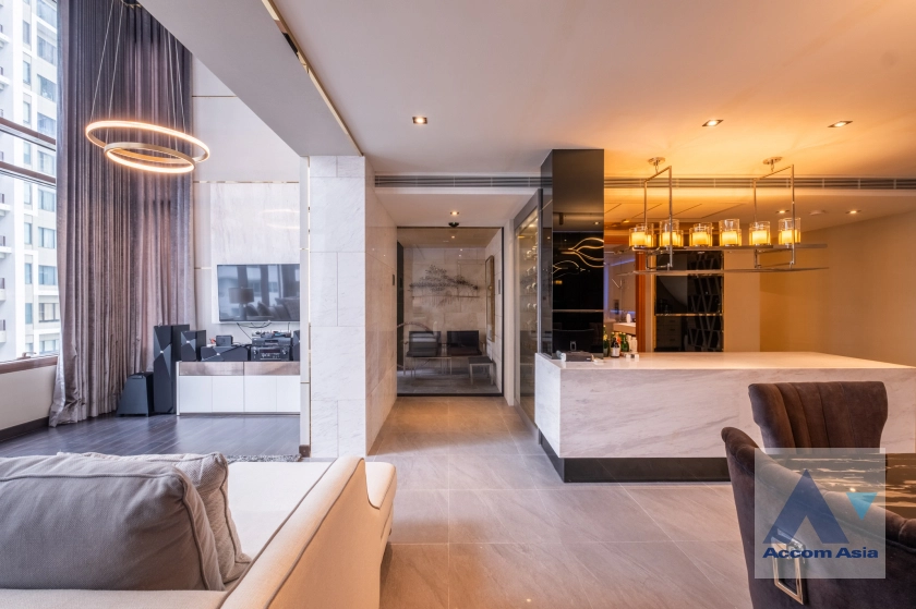 10  1 br Condominium For Sale in Sukhumvit ,Bangkok BTS Phrom Phong at The Emporio Place AA33713