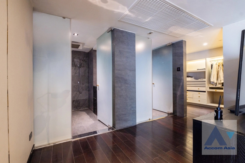 18  1 br Condominium For Sale in Sukhumvit ,Bangkok BTS Phrom Phong at The Emporio Place AA33713