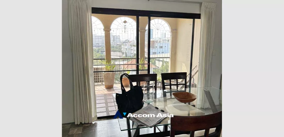 5  2 br Apartment For Rent in Phaholyothin ,Bangkok BTS Ari at Homely atmosphere AA33731