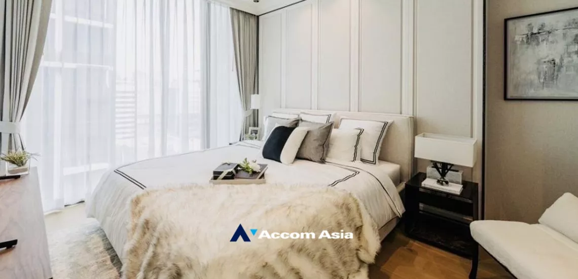 4  2 br Condominium For Sale in Ploenchit ,Bangkok BTS Chitlom at 28 Chidlom AA33741
