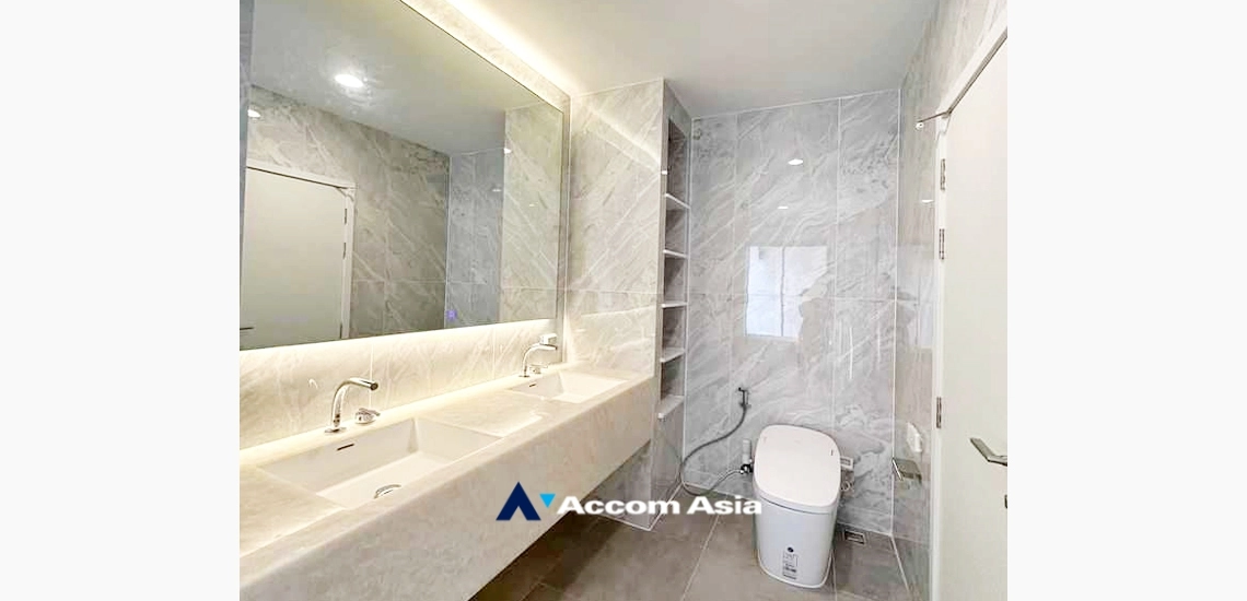 14  3 br Townhouse For Sale in Sathorn ,Bangkok BRT Wat Priwat at DEMI Sathu 49 AA33773