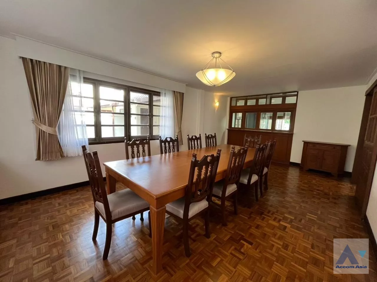 7  4 br House for rent and sale in Phaholyothin ,Bangkok BTS Saphan-Kwai at House in Compound AA33788