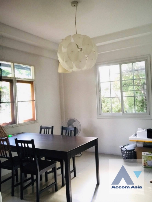  1  4 br House For Rent in Ratchadaphisek ,Bangkok MRT Sutthisan AA33801