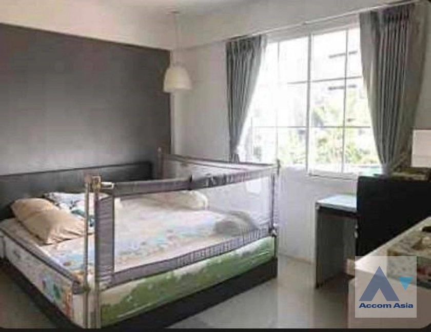 7  4 br House For Rent in Ratchadaphisek ,Bangkok MRT Sutthisan AA33801