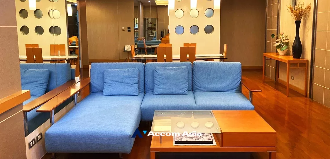  Grand Langsuan Condominium  2 Bedroom for Rent BTS Chitlom in Ploenchit Bangkok