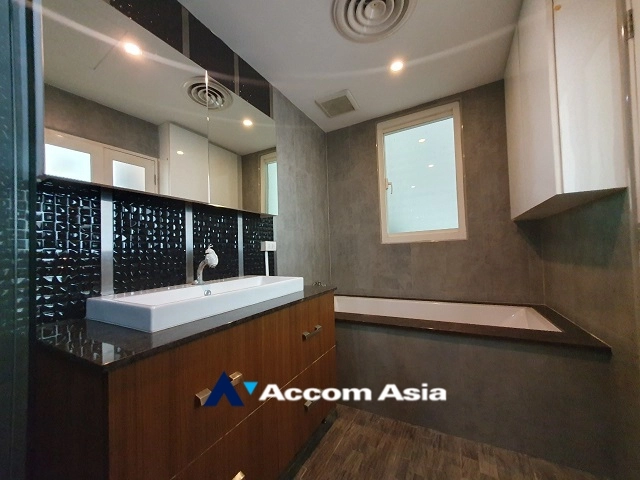 24  3 br Condominium for rent and sale in Sukhumvit ,Bangkok BTS Asok - MRT Sukhumvit at Wind Sukhumvit 23 AA33816